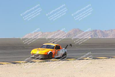 media/Oct-15-2023-Lucky Dog Racing Chuckwalla (Sun) [[f659570f60]]/2nd Stint Bowl/